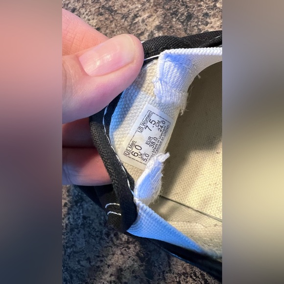 Women’s Vans - Picture 3 of 12